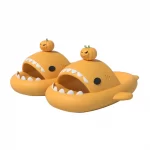 Pumpkin Shark Slides - pumpafärg
